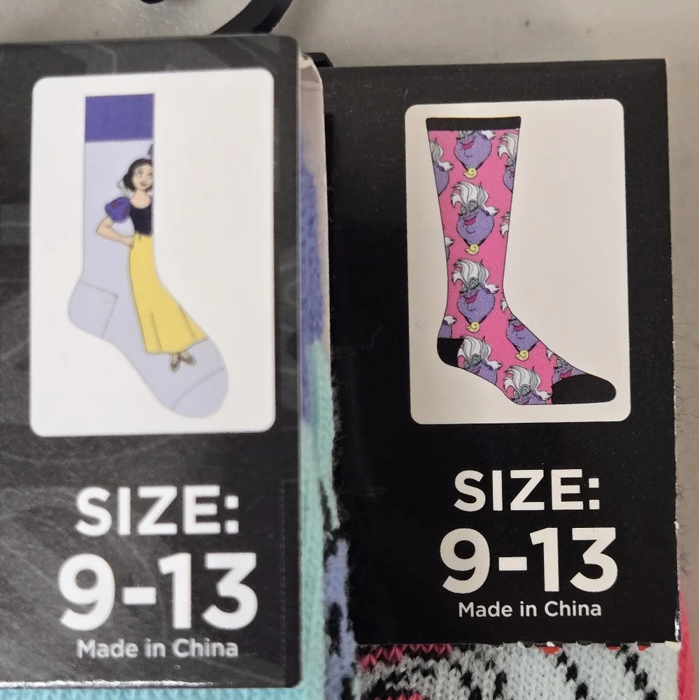 NWT Disney 2 Crew Socks, Snow White Ursula Blue and Pink Adult 9-13